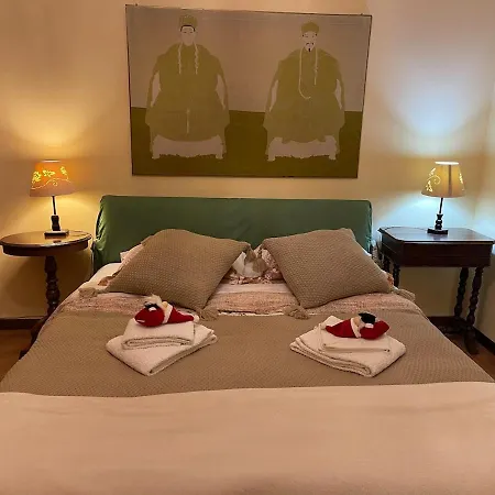 Spacious Romantic House * Rom
