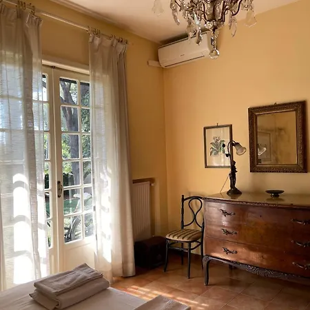 Spacious Romantic House * Rom